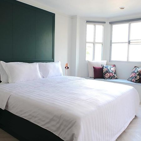 Baan Khun Pra Duplex Rm3 Bangkok Apartment Bagian luar foto
