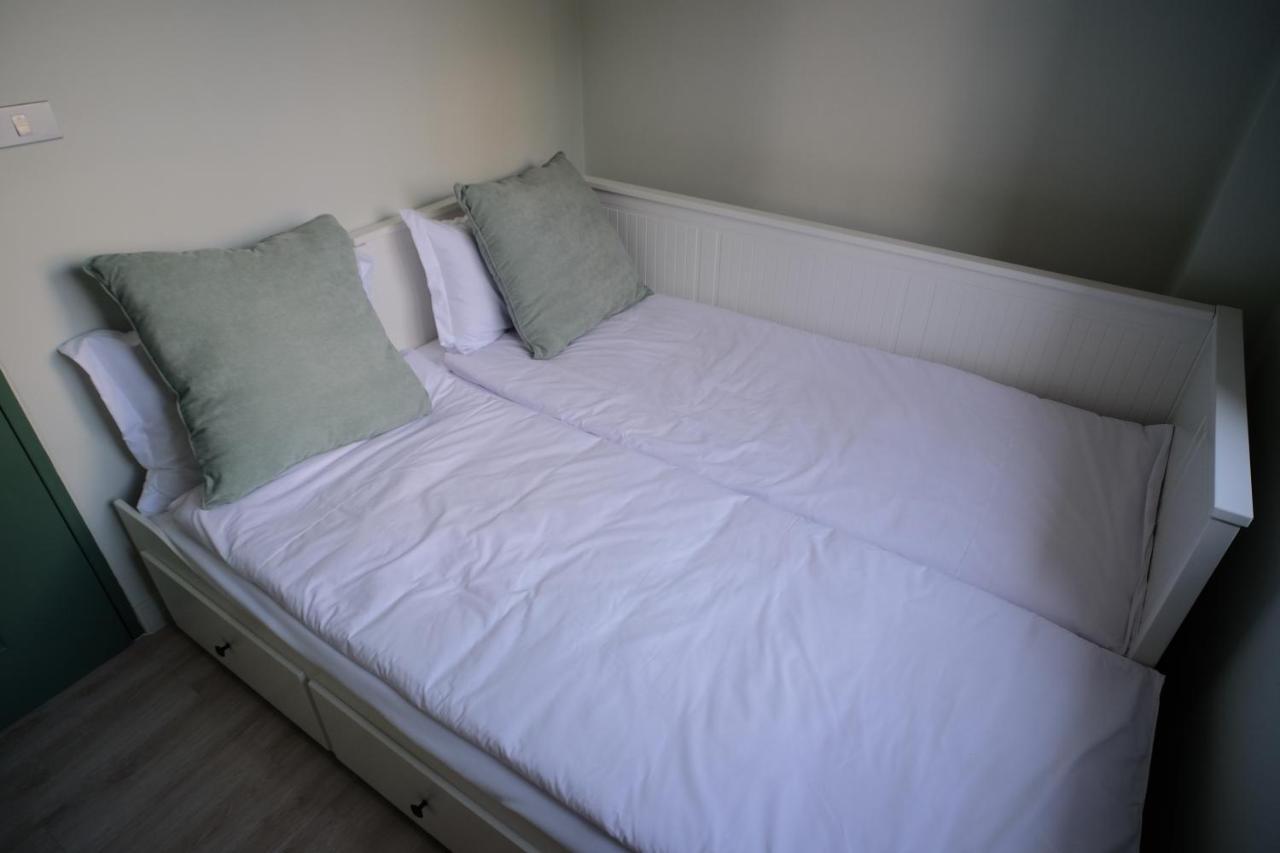 Baan Khun Pra Duplex Rm3 Bangkok Apartment Bagian luar foto